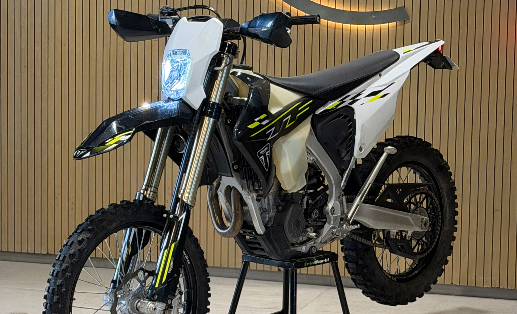 TRIUMPH TF 450 E moto de ocasión Triumph